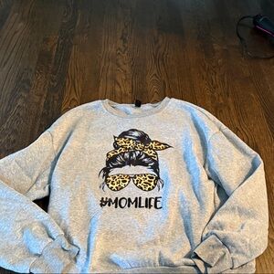 Gray #MomLife Sweatshirt with Leopard Print